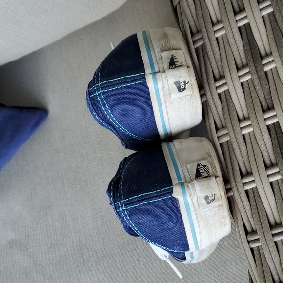 VANS Blue sz 7 Women's EUC - Picture 7 of 9